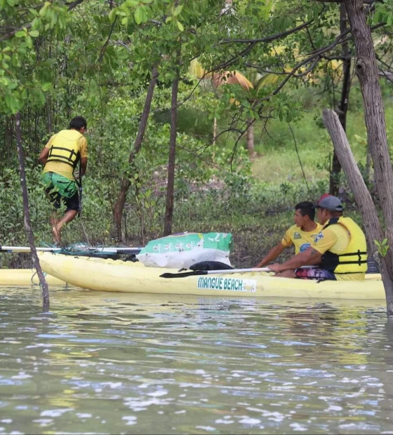 Meio Ambiente: lixo descartado em praias de Salinópolis é recolhido em mutirão coletivo