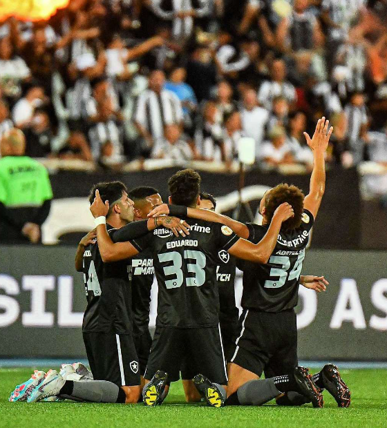 Botafogo bate o RedBull Bragantino por 2 a 0 e faz história ao chegar a 39 pontos