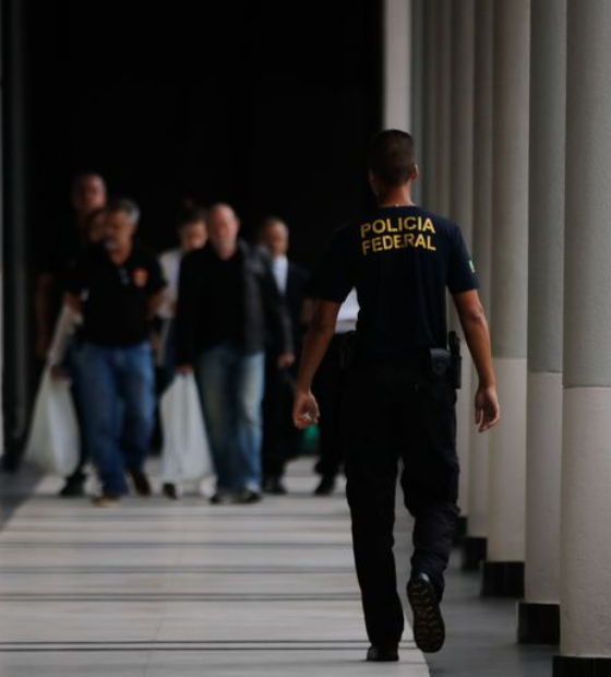 Polícia Federal apura tráfico internacional de mulheres 