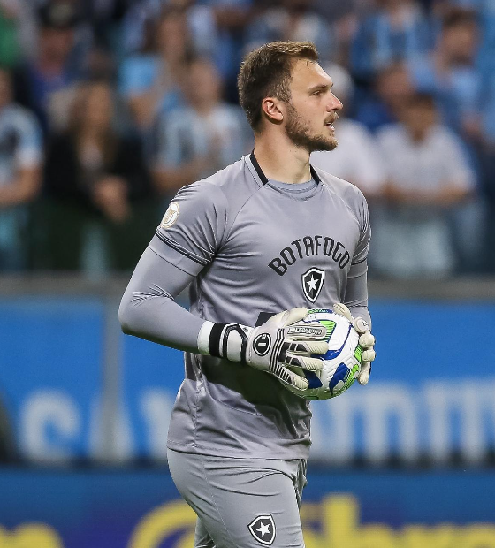 Goleiro Lucas Perri, do Botafogo, é convocado para jogo do Brasil em Belém