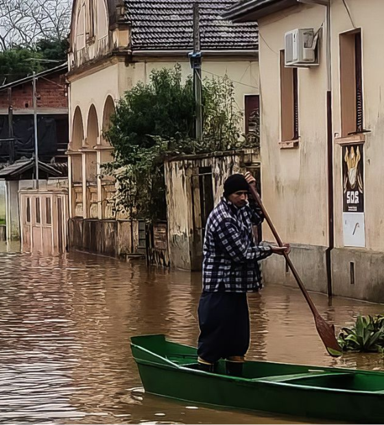 Com avanço de frente fria, RS permanece em alerta para temporais 