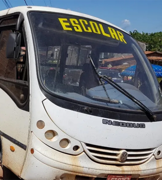 Zona de perigo: motorista de van de transporte escolar pago pela Prefeitura de Acará não tem CNH