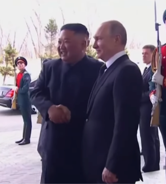 Kim Jong-un chega à Rússia para reunião com Putin