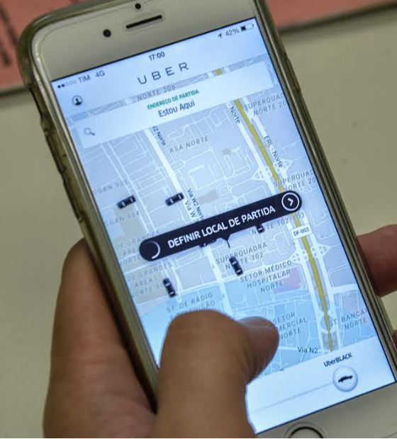 Justiça do Trabalho decide que Uber deverá registrar motoristas