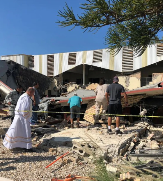 Igreja desaba no México durante missa de batizado e mata 10 pessoas