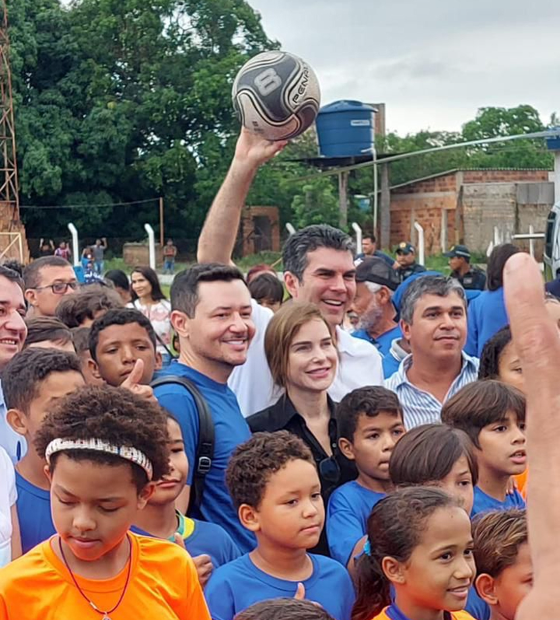 Deputado do PL comparado a melancia expõe razões do entrevero com partido e sinaliza mudar a camisa