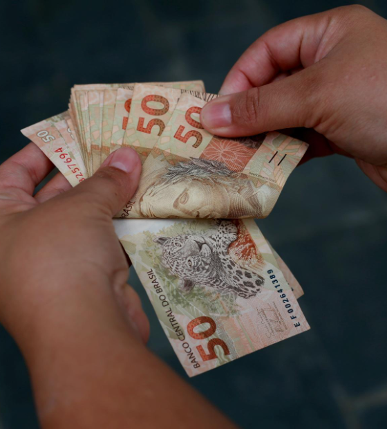 Brasileiros ainda não sacaram R$ 7,41 bilhões de valores a receber