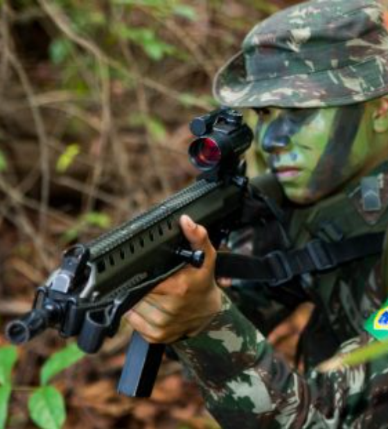 Exército investiga sumiço de 21 metralhadoras de arsenal na Grande São Paulo