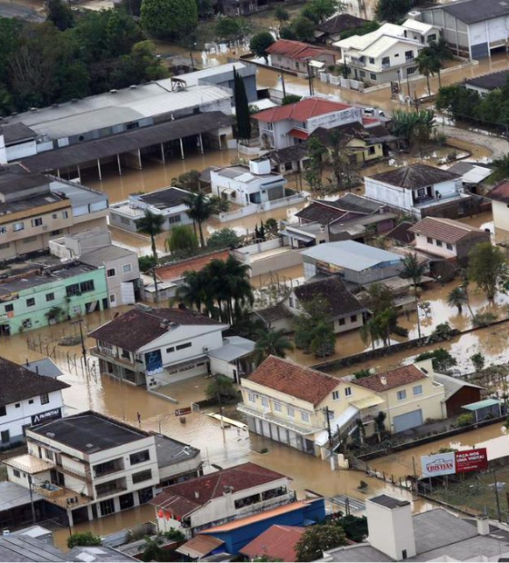 Novos temporais atingem Santa Catarina e mortes sobem para seis