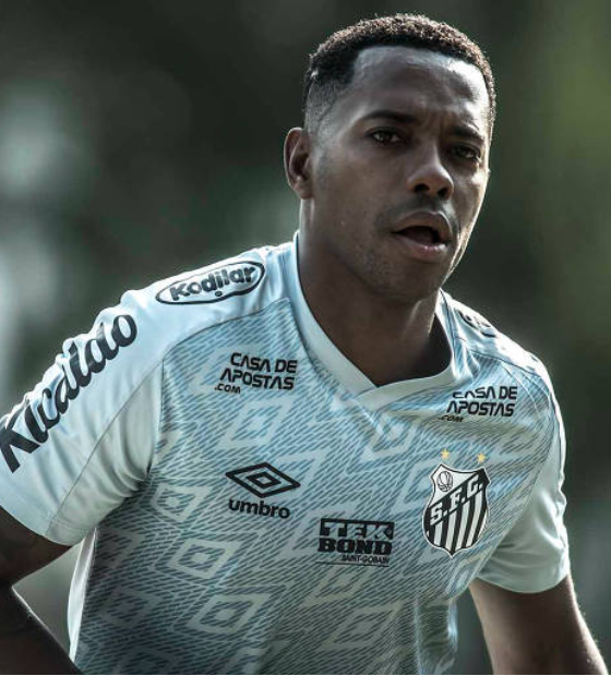 Robinho deve cumprir pena por estupro no Brasil, defende PGR