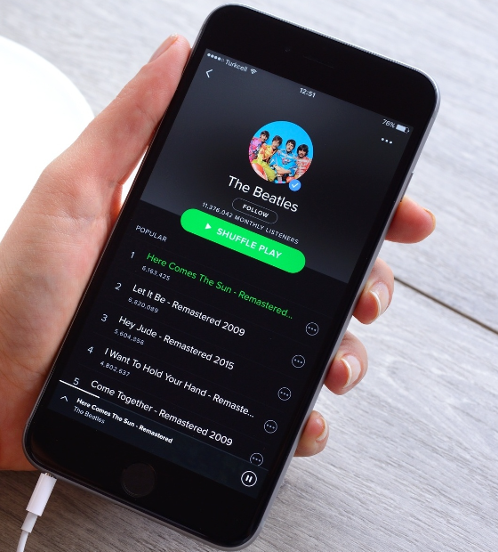 Spotify anuncia corte de 17% do pessoal, na tentativa de gerar lucro mais rápido