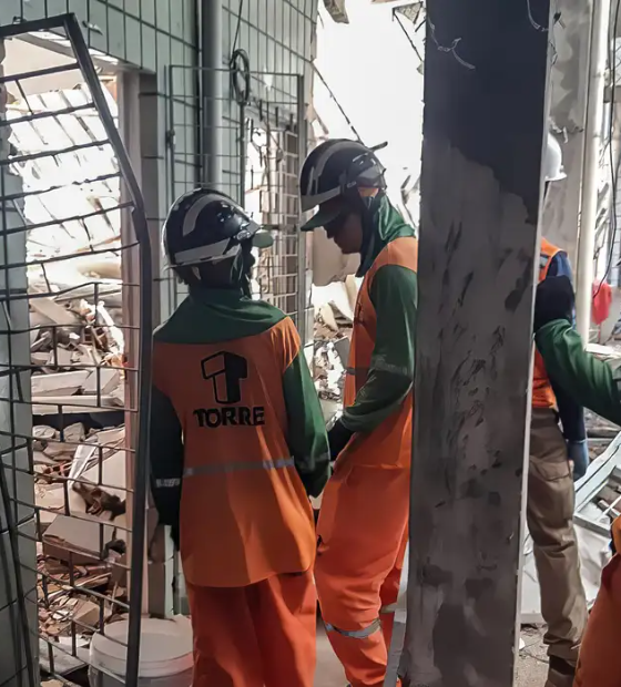 Prédio desaba e mata três pessoas em Aracaju