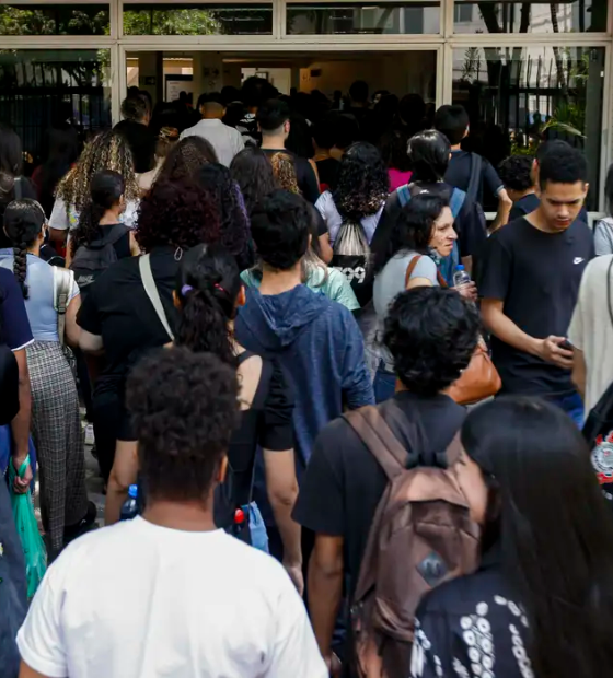 Programa Pé-de-Meia: estudantes já podem saber se foram contemplados