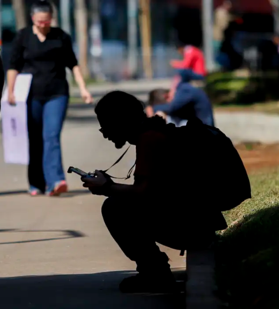 Um em cada cinco jovens brasileiros de 15 a 29 anos não estuda nem trabalha