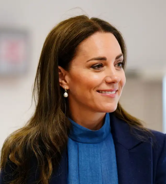 Kate Middleton diz que está em tratamento contra câncer