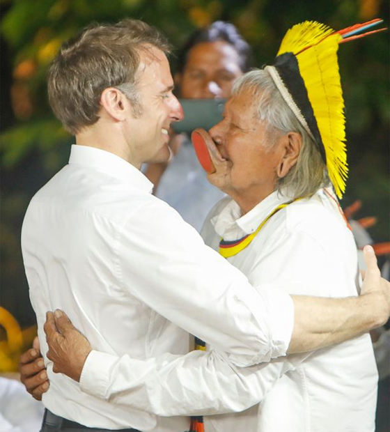 De olho na floresta amazônica, Macron nem viu Belém,  mas, nas entrelinhas, propôs um “toma lá, dá cá”