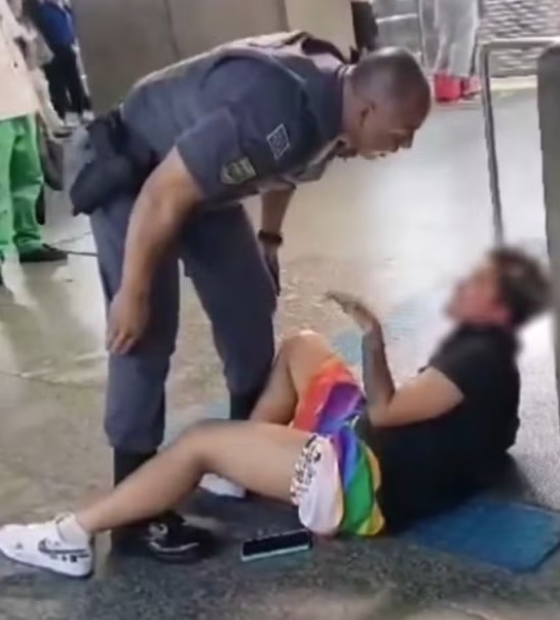 Policial militar é filmado dando tapa em pessoa dentro de estação do metrô