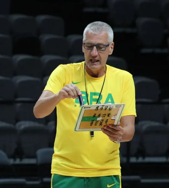 Seleção de Basquete do Brasil repatria Petrovic como técnico e terá reforço da NBA