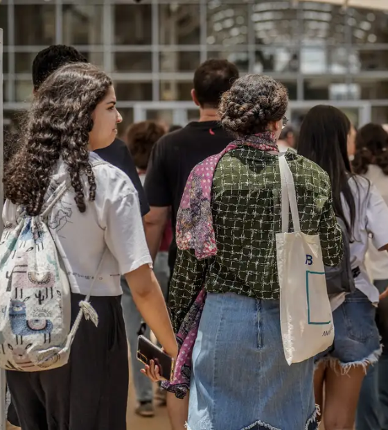 Pedidos de isenção da taxa do Enem podem ser feitos até sexta-feira