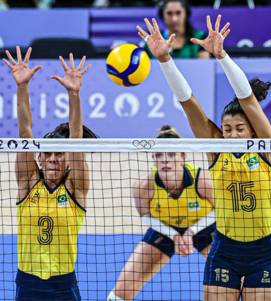 Vôlei feminino estreia com vitória tranquila em Paris