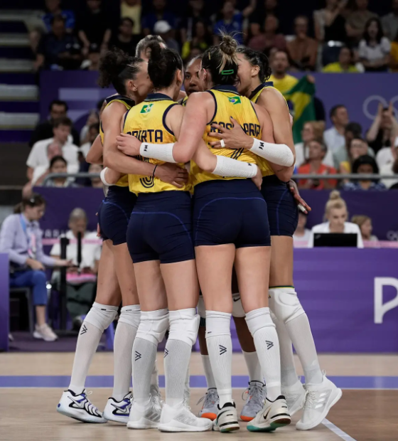 Seleção feminina de vôlei supera Turquia, ganha o bronze e Zé Roberto é incógnita