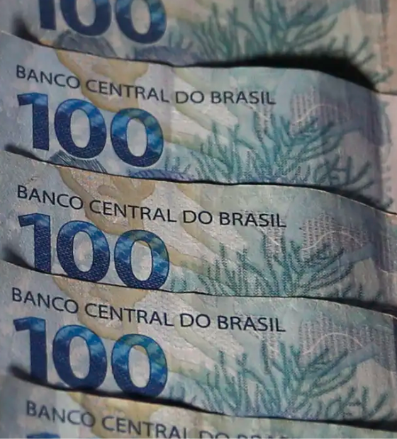 Orçamento de 2025 prevê salário mínimo de R$ 1.509