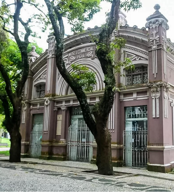 Teatro Waldemar Henrique completa 45 anos e se consolida como espaço de formação e liberdade artística