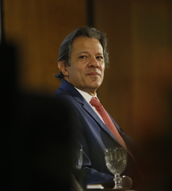  Se eventos como as queimadas forem recorrentes, será necessário orçamento próprio, diz Haddad