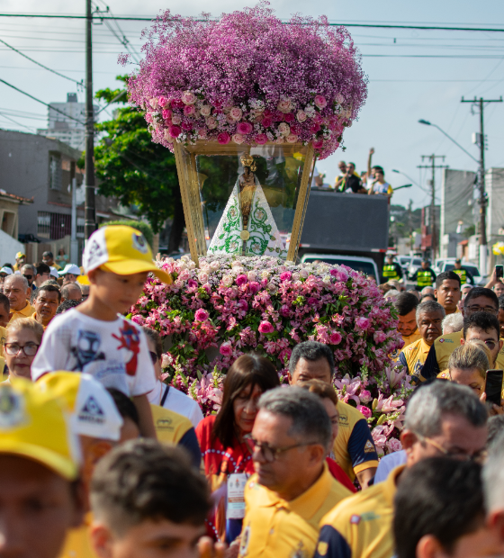 Organizadores e trabalhadores do Círio 2024 homenageiam Nossa Senhora na Procissão da Festa