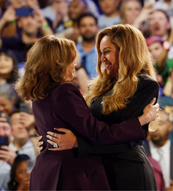 Em comício, Beyoncé apoia Kamala Harris em defesa do direito ao aborto