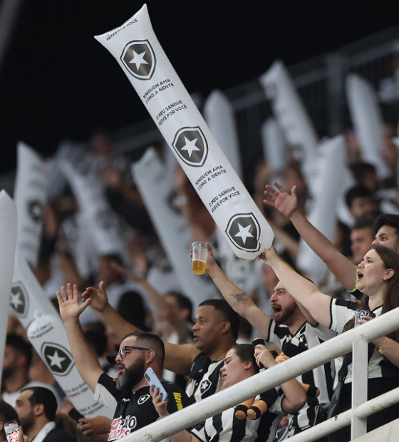 Barrada no Uruguai, torcida do Botafogo aciona Conmebol e até a Interpol por segurança