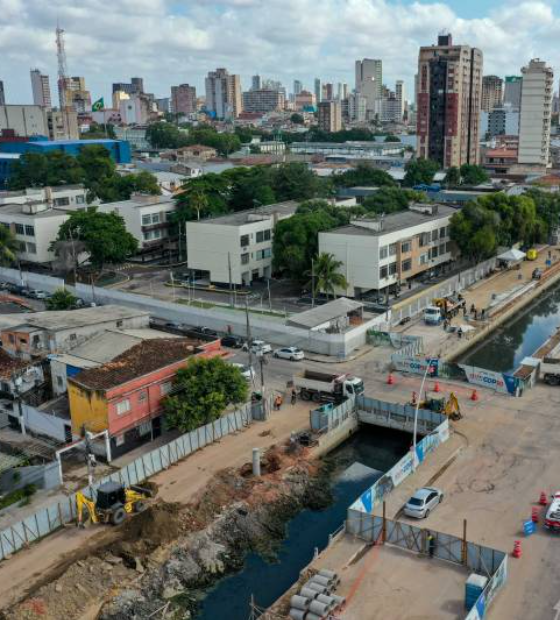 Trânsito na avenida Almirante Tamandaré é alterado para o avanço da obra do parque linear