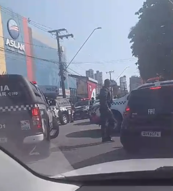 Duas pessoas são feitas reféns durante assalto no Umarizal, em Belém