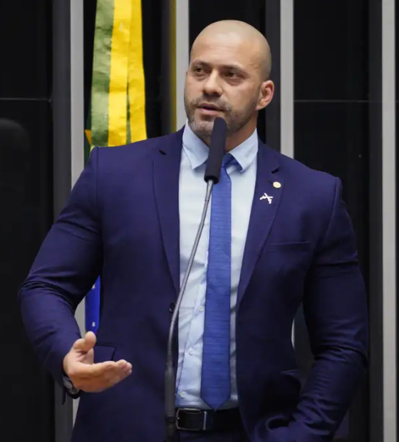 Moraes concede liberdade condicional a Daniel Silveira