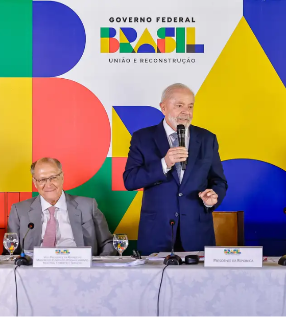 Prioridade do governo em 2025 é baratear os alimentos, diz Lula