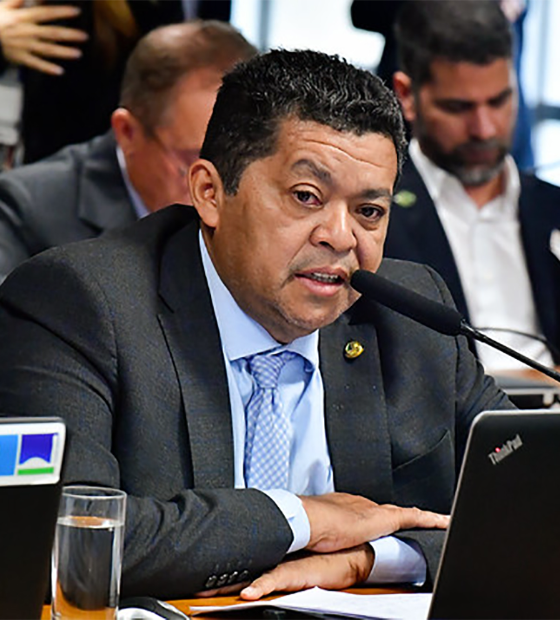 Cassado, mas ainda no jogo, Beto Faro aposta em manobras para se manter vivo no Senado