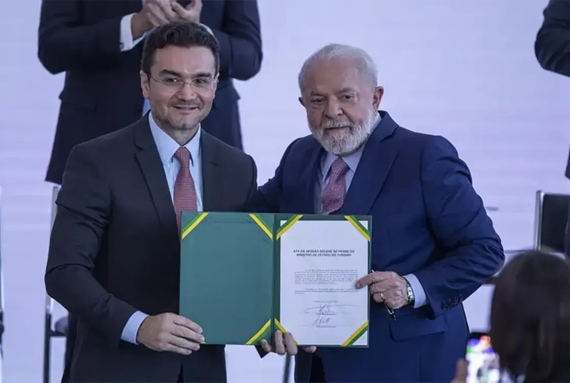 No cargo até amanhã, terça ou até a COP30, Sabino tenta não cair da cadeira de Lula