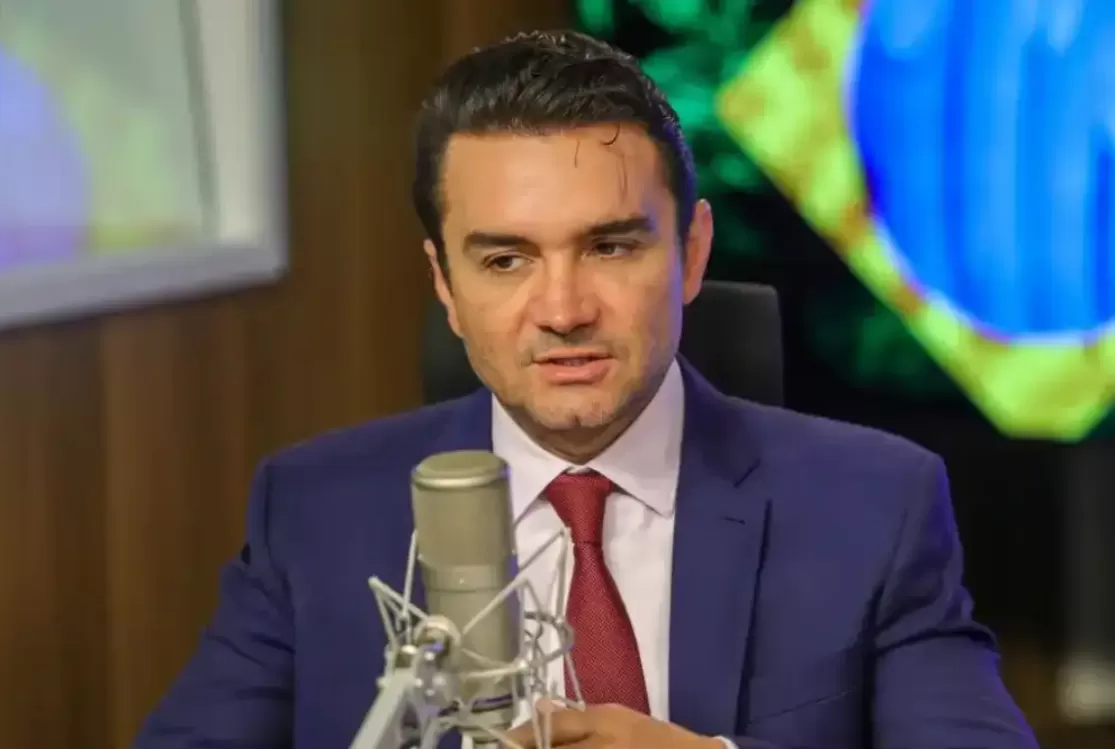 Ministro do Turismo, Celso Sabino, é expulso do União Brasil por seguir apoiando Lula