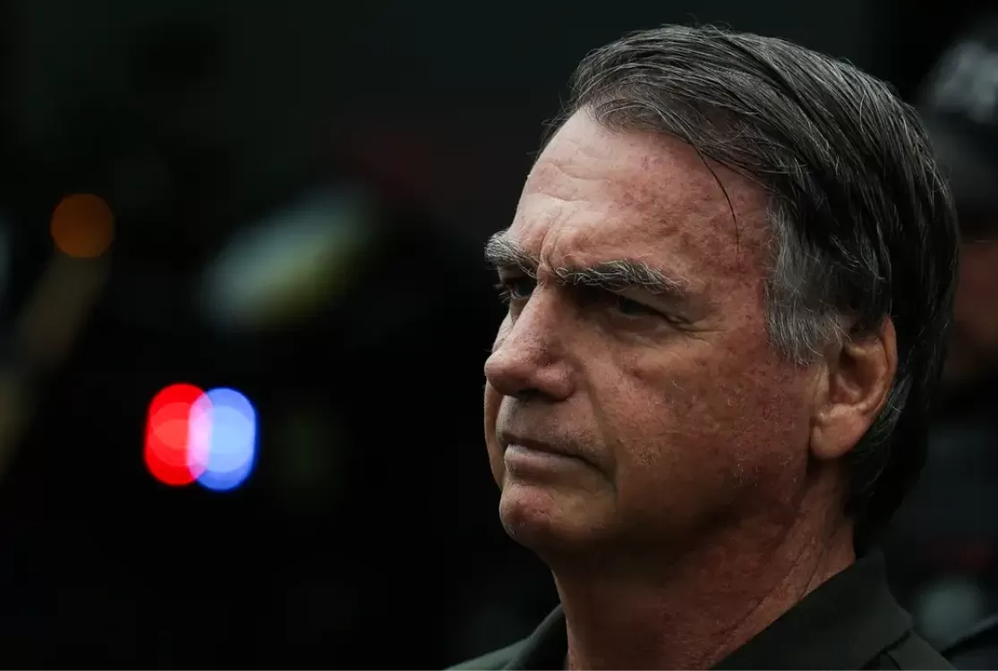 Após perícia, Polícia Federal conclui que Bolsonaro precisa de cirurgia de hérnia
