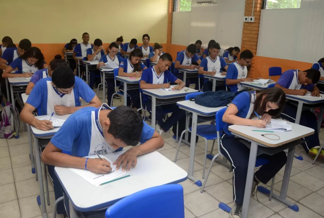 Novo Ensino Médio: mudanças continuam a ser implementadas em 2026; entenda