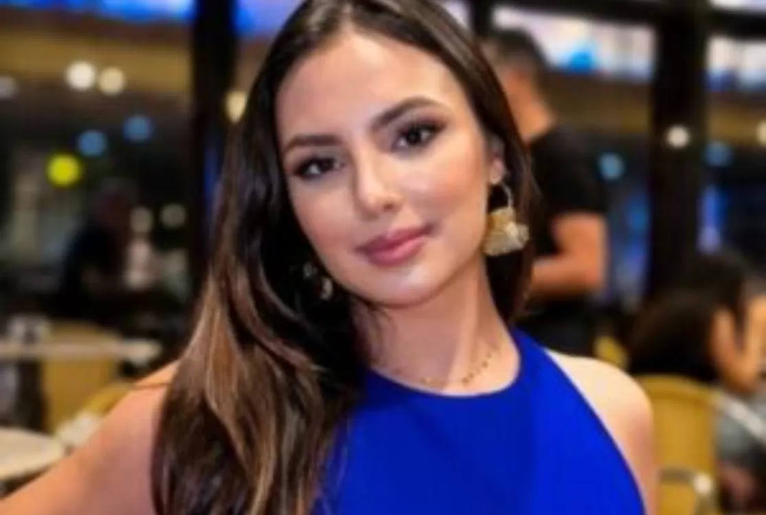 Mãe salvou modelo brasileira de ser recrutada para esquema de Epstein, diz BBC