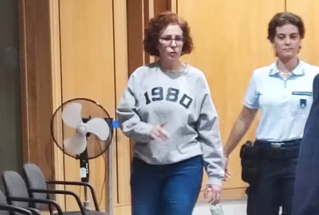 Justiça da Itália decide extraditar a ex-deputada federal Carla Zambelli para o Brasil