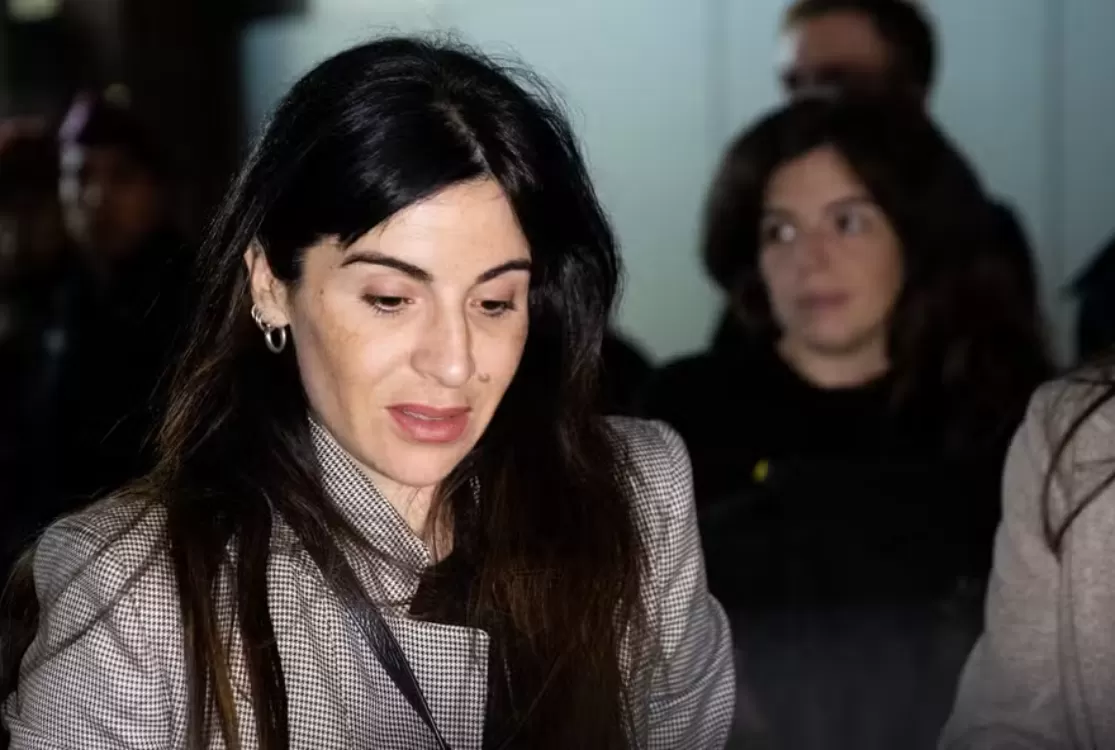 Filha de Maradona chora em julgamento e dispara contra médicos: 'Fomos manipuladas'