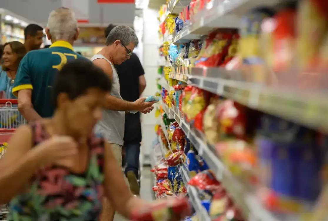 Uso de canetas emagrecedoras leva supermercados a rever prateleiras