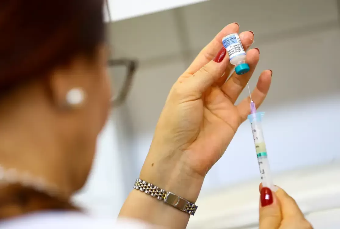 Ministério da Saúde lança campanha de vacinação para brasileiros que vão à Copa