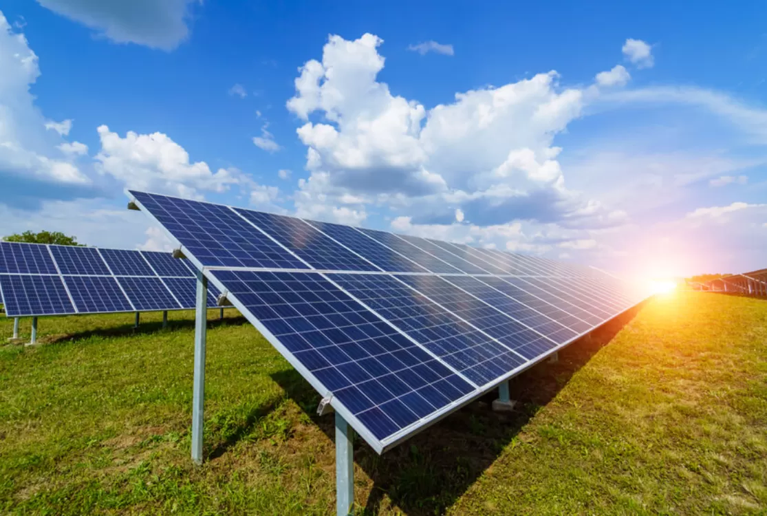Investimentos em energia solar no Brasil bate recorde e supera os R$ 300 bilhões 