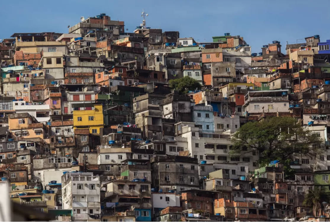 CV compra drones com capacidade para transportar até 20 fuzis entre favelas