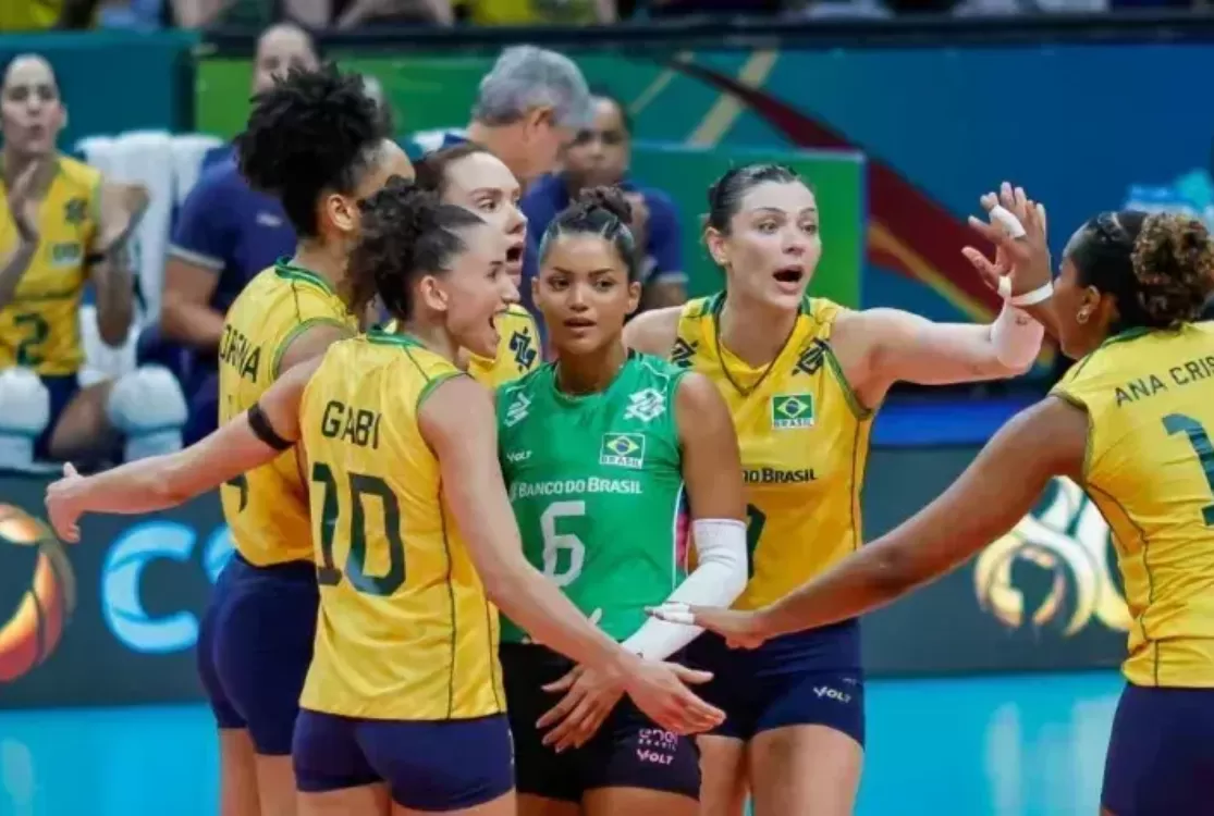 Brasil bate a Colômbia e segue invicto no Sul-Americano de vôlei feminino