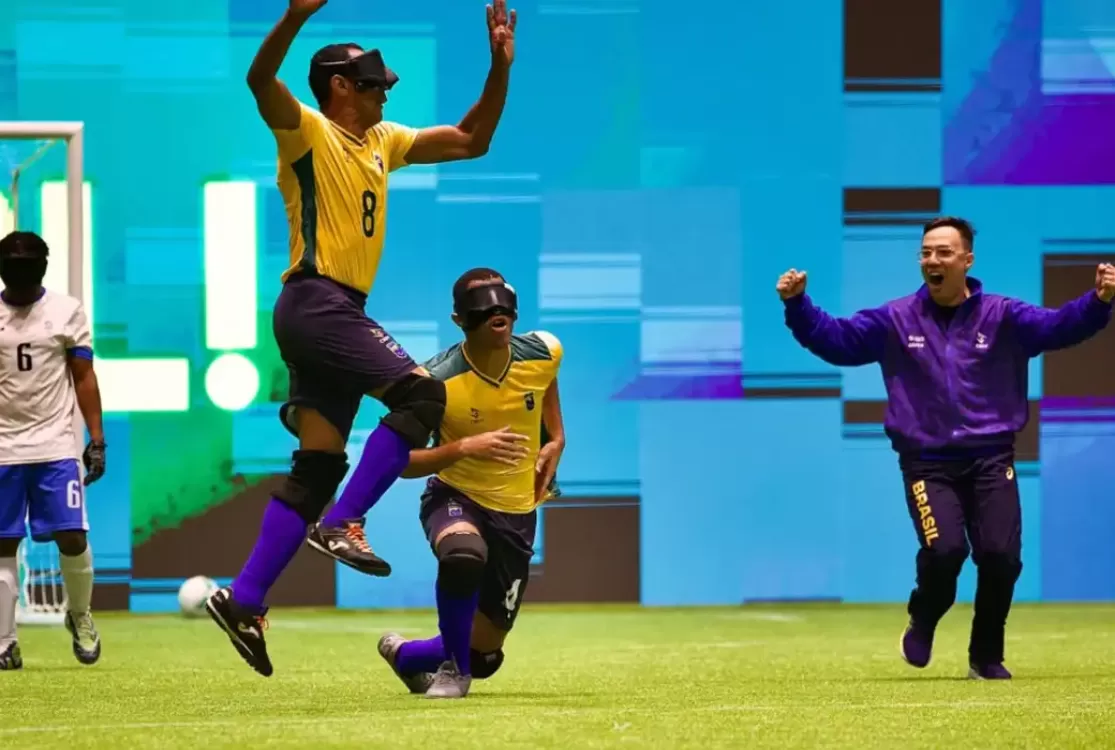 Brasil bate a Colômbia e é hepatcampeão da Copa América de futebol de cegos