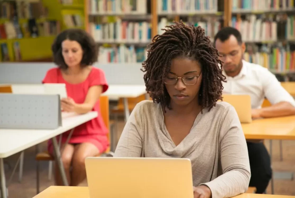 Seduc inscreve para cursos de formação continuada para professores e técnicos